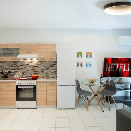 아파트 Sunwaves Center