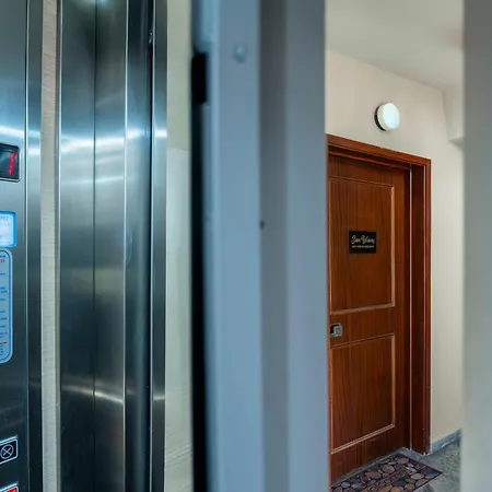 Sunwaves Center Апартаменты